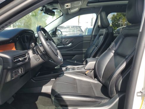 Certified 2022 Lincoln Corsair Reserve image 15