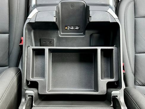 Used 2025 Chevrolet Silverado 2500 LTZ w/ LTZ Convenience Package image 44