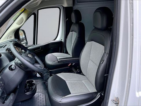 Used 2025 RAM ProMaster 2500 w/ Convenience Group FWD image 25