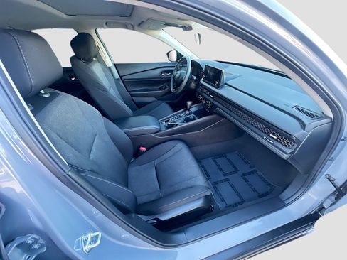 Certified 2025 Honda Accord SE image 32