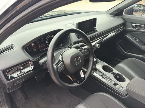 Used 2025 Honda Civic Sport image 16
