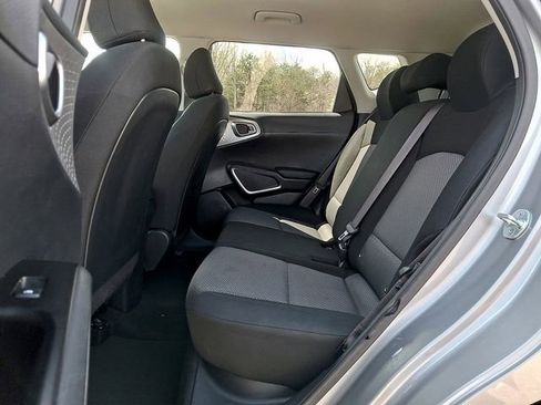 Used 2023 Kia Soul LX w/ LX Technology Package FWD image 10