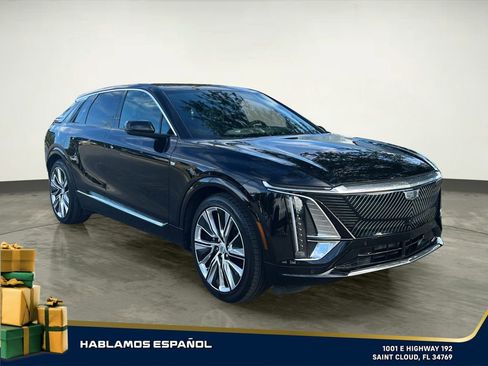 Used 2024 Cadillac Lyriq Luxury w/ LPO, Floor Liner Package image 7