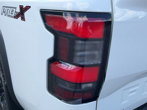 Used 2023 Nissan Frontier Pro-X w/ Tow Package RWD image 28