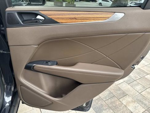 Used 2015 Lincoln MKC FWD w/ Equipment Group 102A Reserve image 22