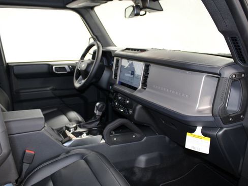 New 2025 Ford Bronco Outer Banks w/ Sasquatch Package image 29