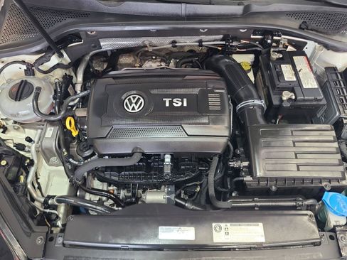 Used 2017 Volkswagen Golf S FWD image 24