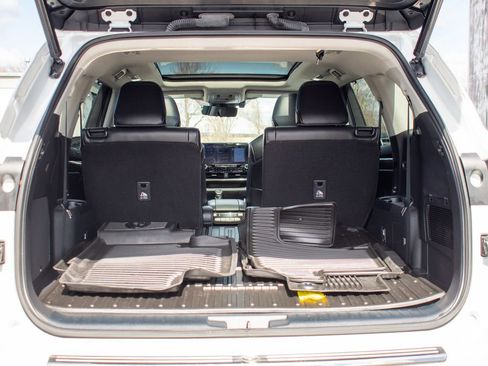 Used 2022 Toyota Highlander Platinum image 38