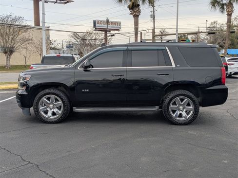 Used 2017 Chevrolet Tahoe LT image 9