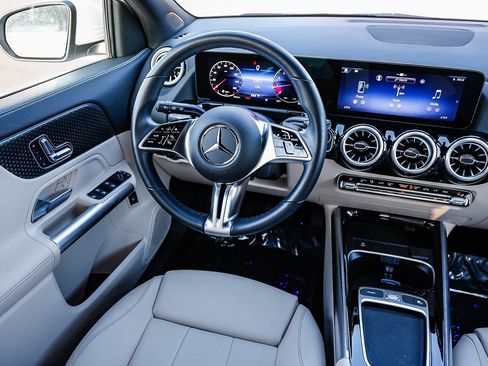 Certified 2025 Mercedes-Benz GLA 250 GLA 250 image 14