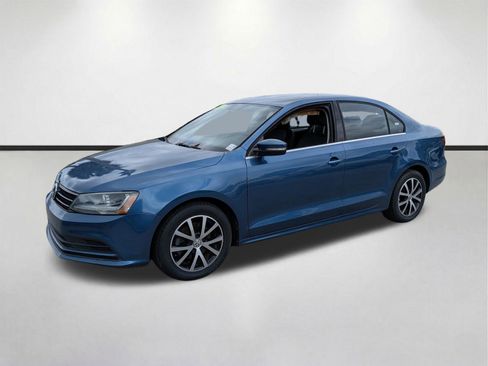 Used 2017 Volkswagen Jetta SE FWD image 8