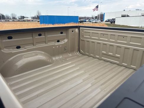 Used 2022 Chevrolet Colorado Z71 AWD/4WD image 49