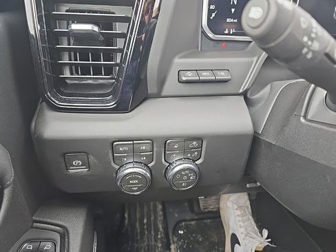 Used 2026 GMC Sierra 2500 AT4 w/ AT4 Premium Plus Package image 21