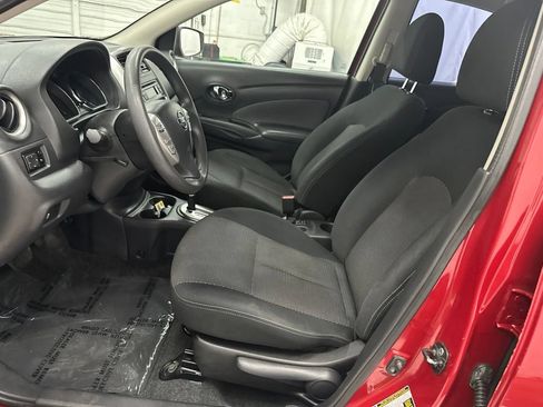 Used 2015 Nissan Versa SV FWD image 16