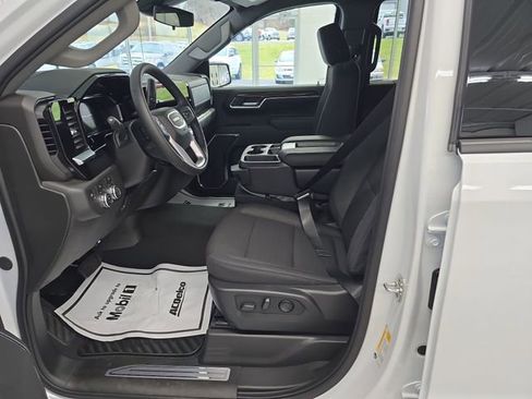 New 2026 GMC Sierra 1500 Elevation image 13