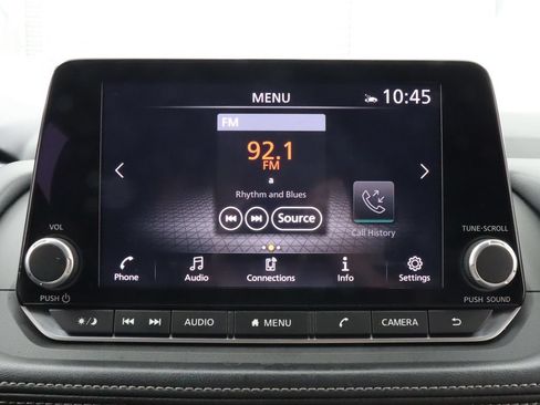 Used 2024 Nissan Rogue SV FWD image 22