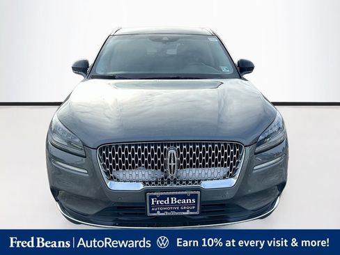 Used 2022 Lincoln Corsair AWD w/ Premium Package image 2