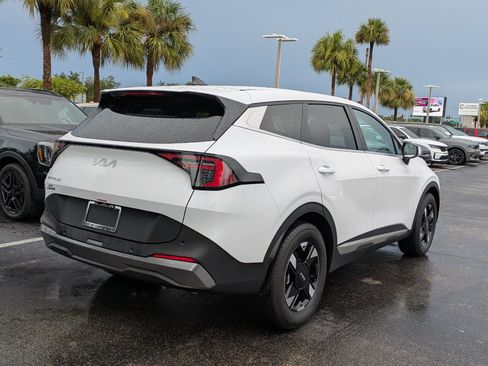 Certified 2026 Kia Sportage LX FWD image 4