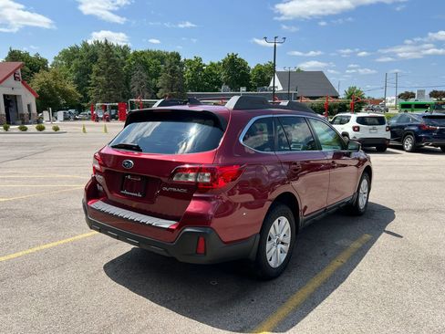 Used 2019 Subaru Outback 2.5i Premium AWD/4WD image 5