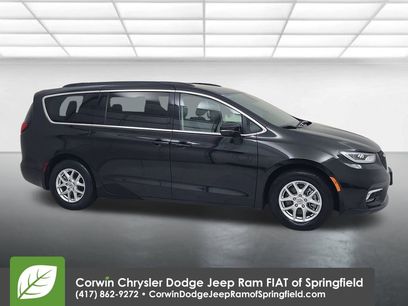 Used 2022 Chrysler Pacifica Touring-L