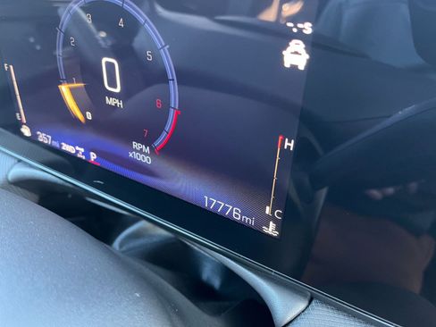 Used 2025 Chevrolet TrailBlazer LT image 39