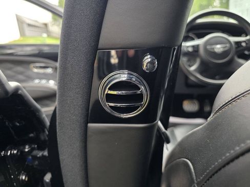 Used 2017 Bentley Mulsanne RWD image 98