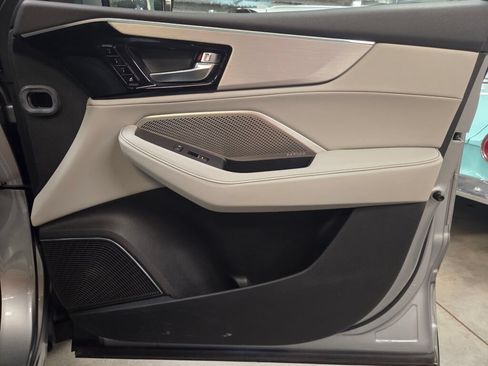 Certified 2023 Acura MDX SH-AWD w/ Technology Package image 33