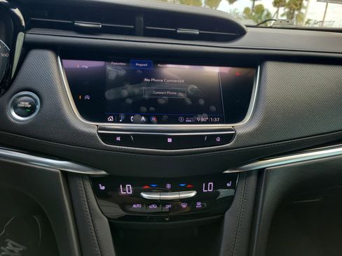 Used 2020 Cadillac XT5 Premium Luxury image 25