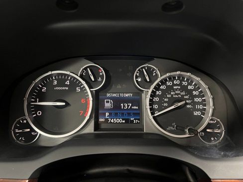 Used 2017 Toyota Tundra Limited image 25