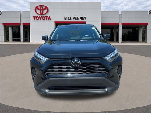 Used 2025 Toyota RAV4 LE FWD image 8