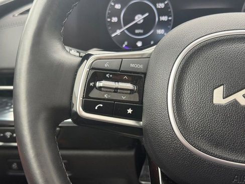Used 2024 Kia Carnival SX Prestige FWD image 21