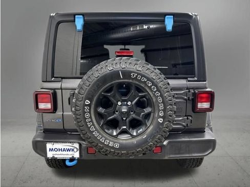 Used 2023 Jeep Wrangler Unlimited w/ Cold Weather Group AWD/4WD image 4
