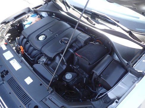 Used 2012 Volkswagen Passat 2.5 SE FWD image 19