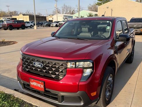 Used 2025 Ford Maverick XLT w/ XLT Luxury Package image 4
