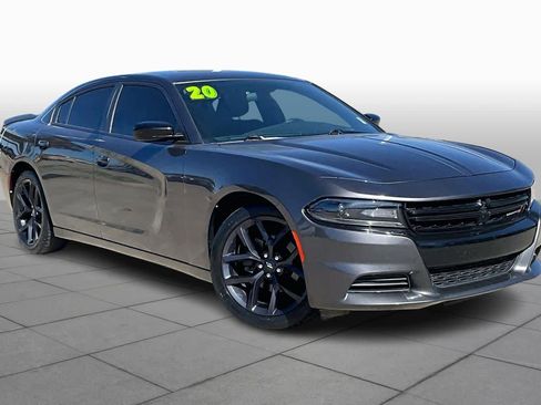Used 2020 Dodge Charger SXT w/ Blacktop Package image 4