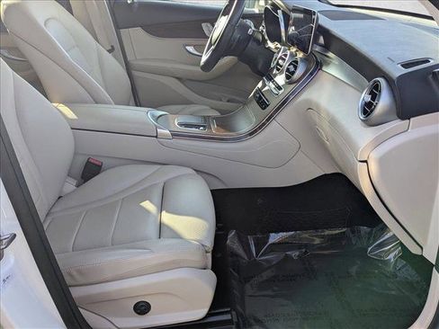 Used 2020 Mercedes-Benz GLC 300 4MATIC image 21