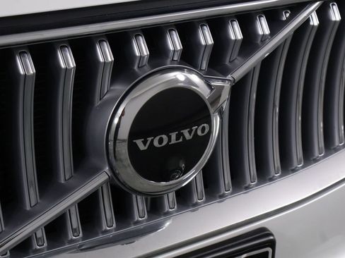 Used 2023 Volvo XC90 T8 Plus AWD/4WD image 27