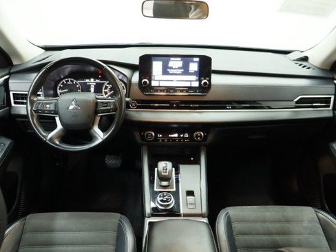 Used 2024 Mitsubishi Outlander SE FWD image 24