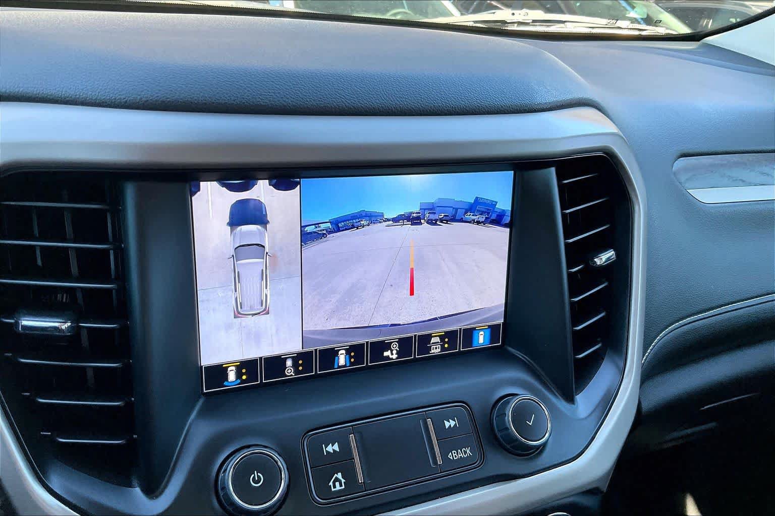 Used 2023 GMC Acadia Denali w/ Denali Ultimate Package AWD/4WD image 27