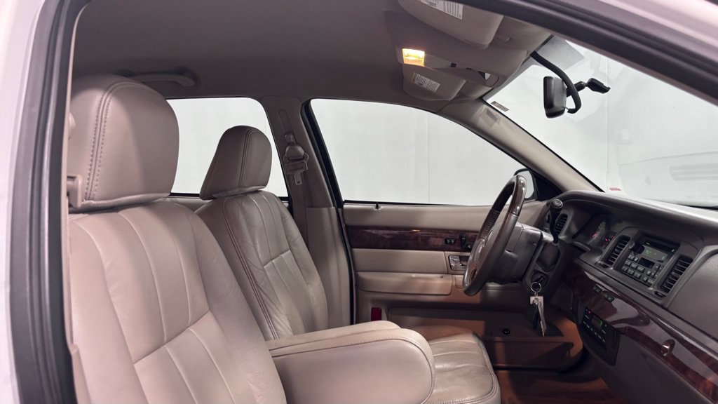 Used 2008 Mercury Grand Marquis LS RWD image 20