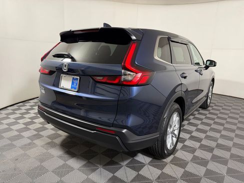 Used 2025 Honda CR-V EX image 8