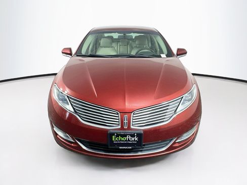 Used 2016 Lincoln MKZ FWD image 2