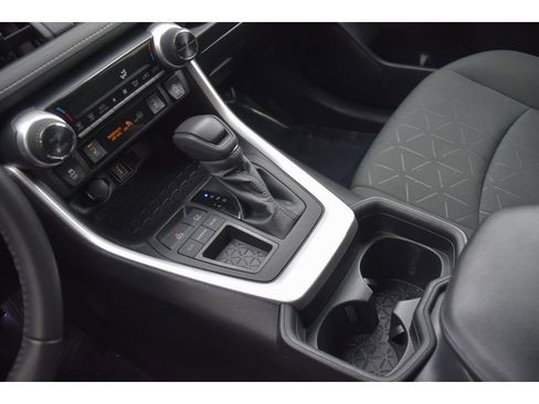 Used 2021 Toyota RAV4 XLE w/ Convenience Package image 35