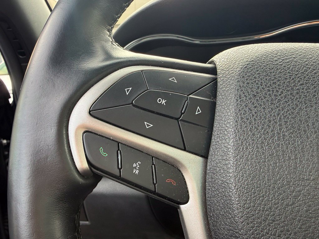Used 2018 Jeep Grand Cherokee Altitude AWD/4WD image 17
