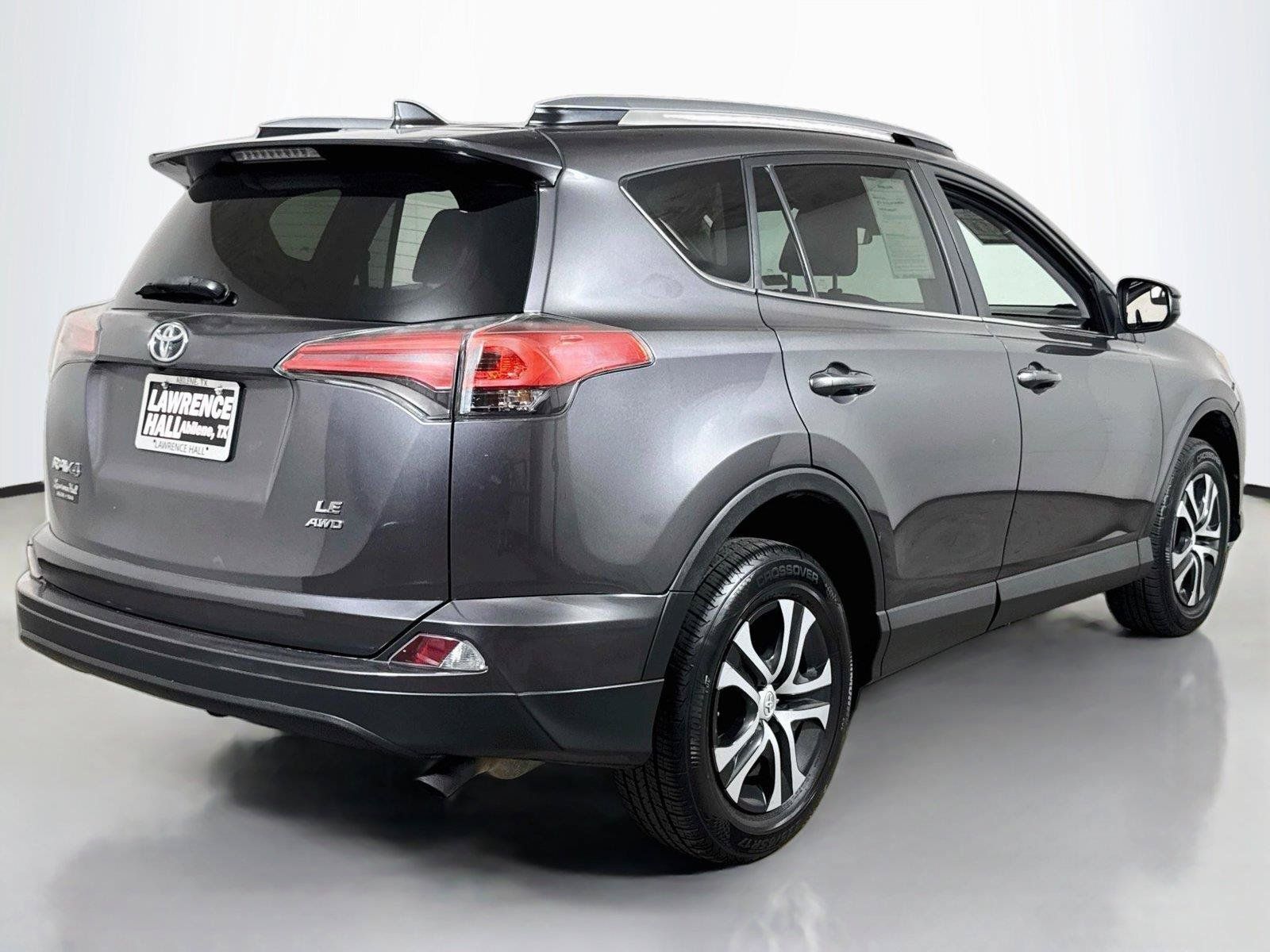 Used 2017 Toyota RAV4 LE w/ Carpet Mat Package AWD/4WD image 4