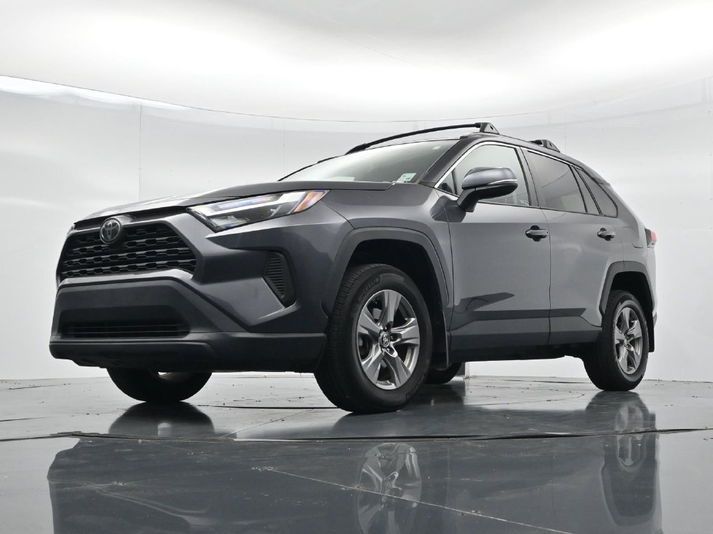 Used 2024 Toyota RAV4 XLE FWD image 26