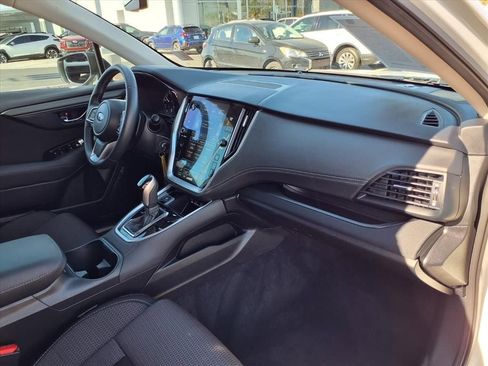 Used 2025 Subaru Outback Premium image 16