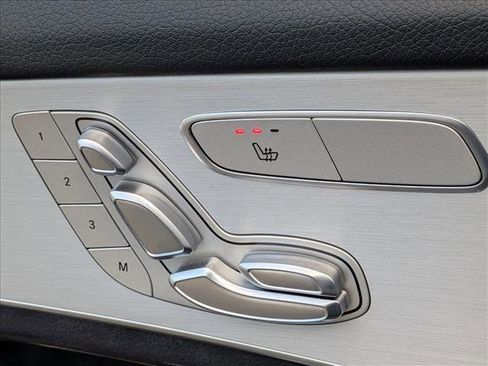 Used 2022 Mercedes-Benz GLC 300 image 12