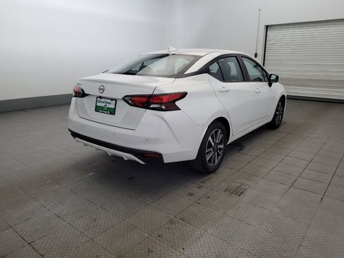 Used 2025 Nissan Versa SV FWD image 9