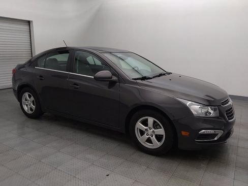 Used 2016 Chevrolet Cruze LT FWD image 11